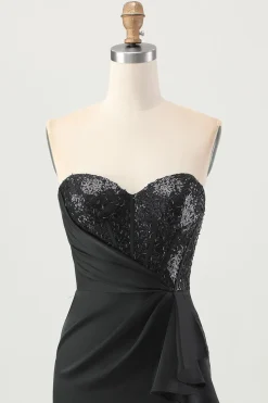 Preto Espartilho sem alças Bodycon frisado Homecoming Dress com fenda