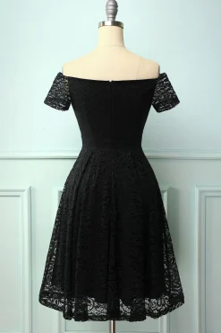 Preto fora do ombro vestido de renda