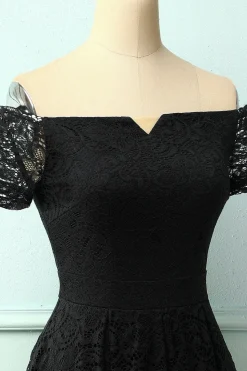 Preto fora do ombro vestido de renda