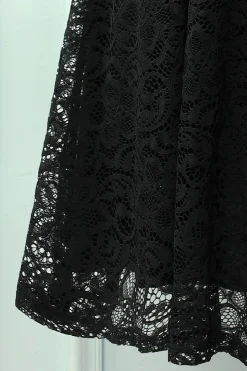 Preto fora do ombro vestido de renda