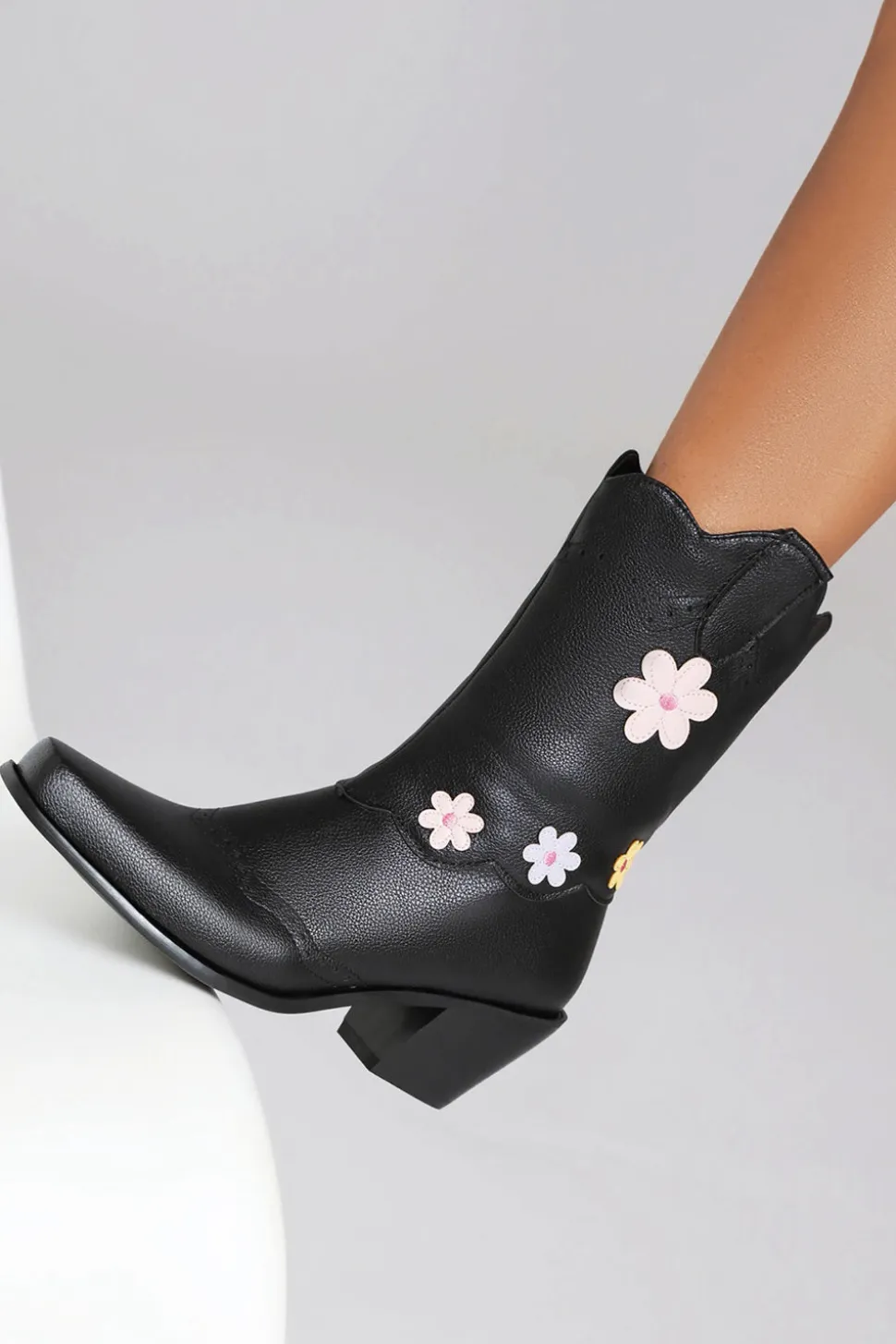 Preto Médio Calf Chunky Heel Cowgirl Botas