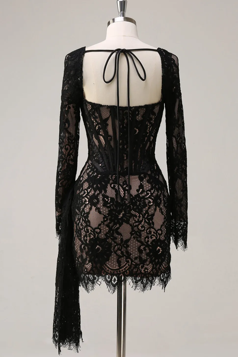 Preto Pescoço Quadrado Corset Ruched Backless Vestido de Coquetel Curto com Mangas Longas