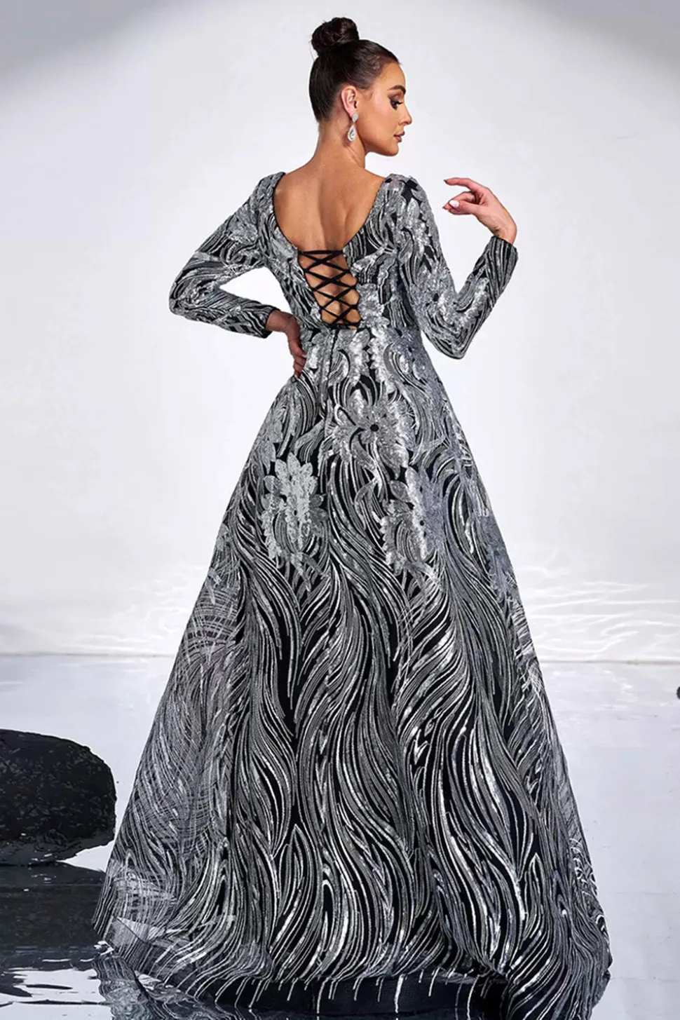 Preto Prata Floral A-Line Ilusão Pescoço Mangas Longas Vestido Formal