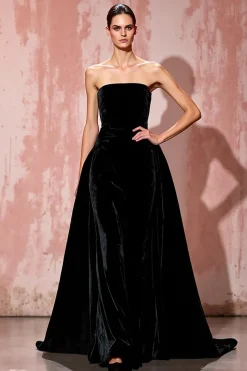 Preto simples sem alças uma linha de veludo vestido de noite