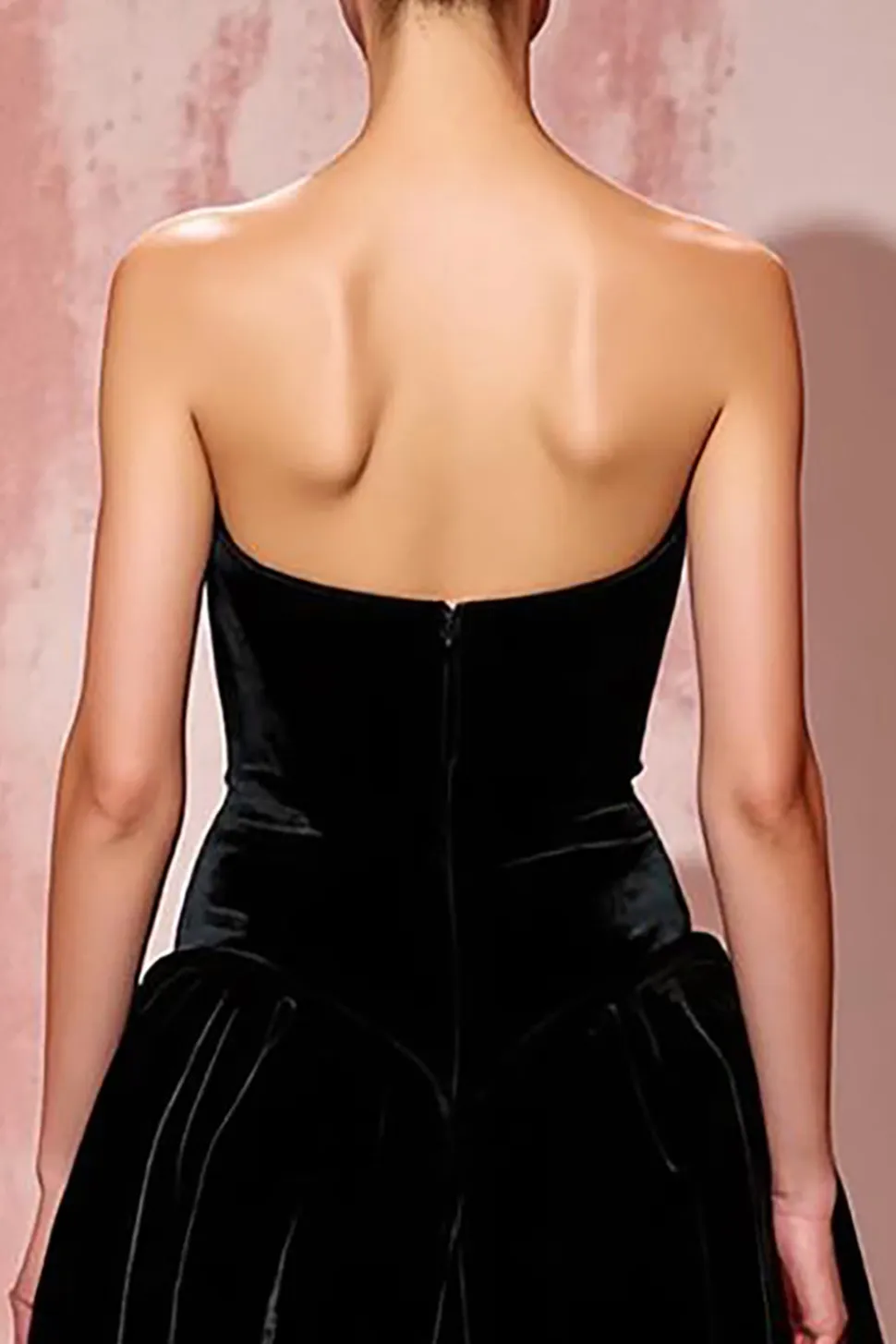 Preto simples sem alças uma linha de veludo vestido de noite
