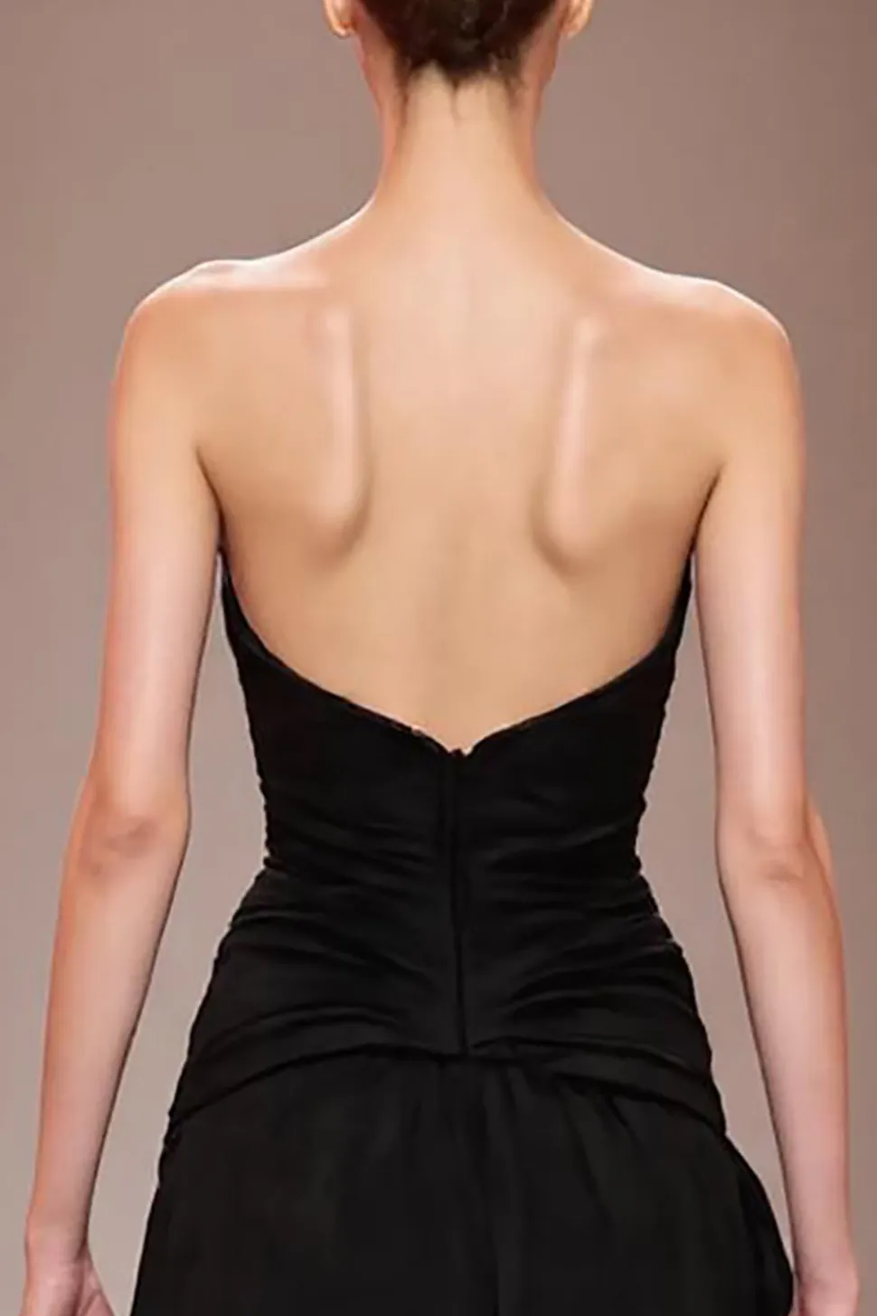 Preto Uma Linha Cetim Decote Em Coração Vestido Cerimónia Com Fenda