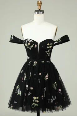 Preto Uma linha fora do ombro Homecoming Dress