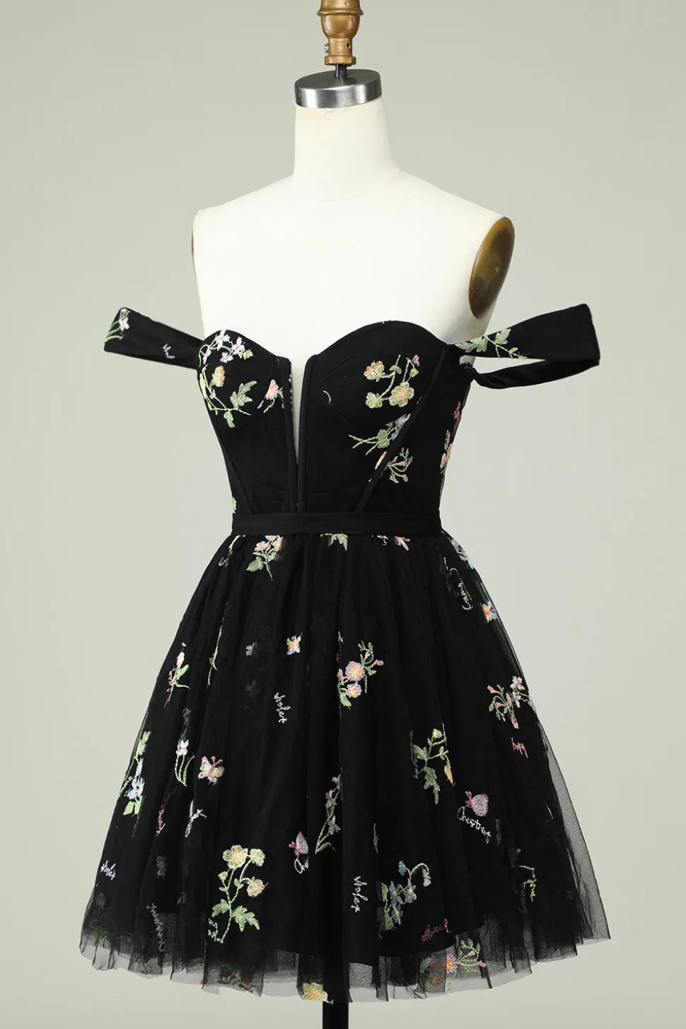 Preto Uma linha fora do ombro Homecoming Dress