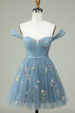 Preto Uma linha fora do ombro Homecoming Dress