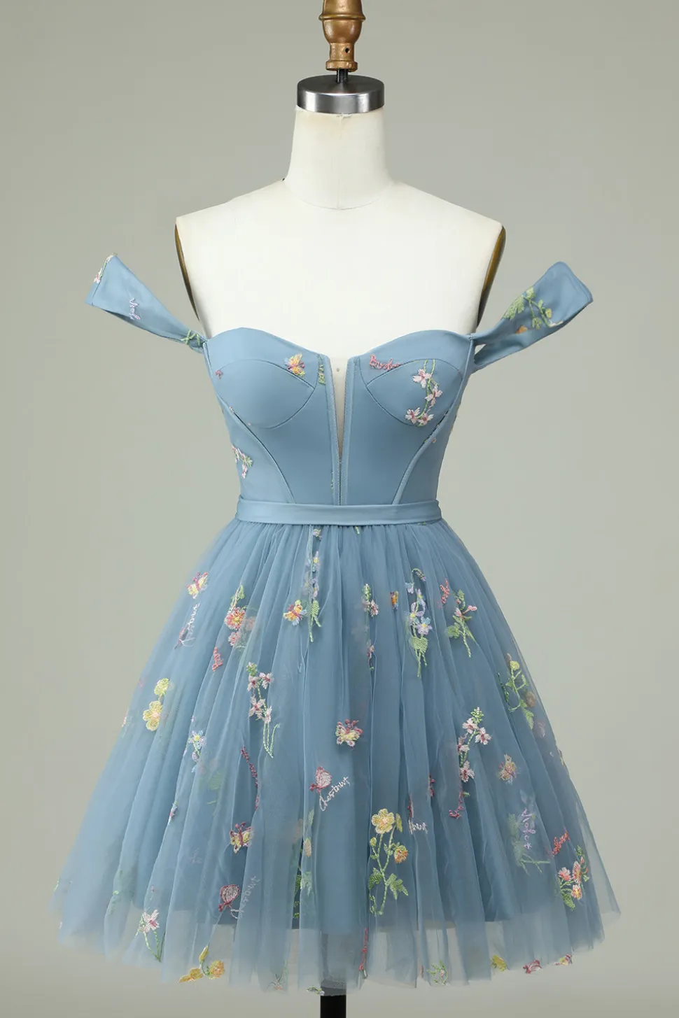 Preto Uma linha fora do ombro Homecoming Dress