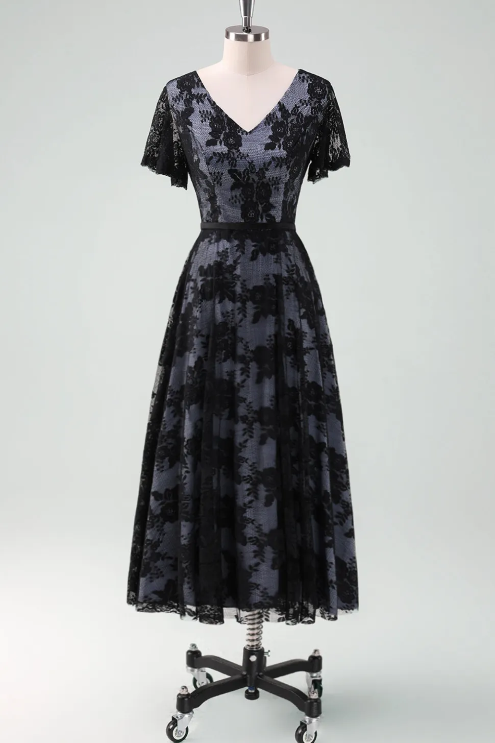 Preto V-neck mangas curtas renda A-Line mãe de vestido de noiva