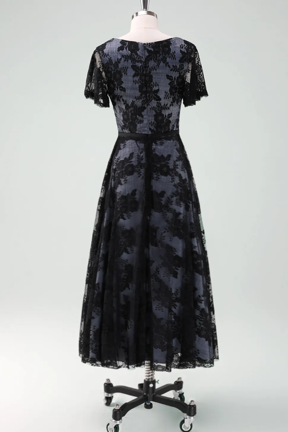 Preto V-neck mangas curtas renda A-Line mãe de vestido de noiva