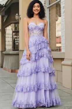 Princesa Uma linha querida lavanda espartilho vestido de baile com renda em camadas