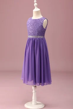 Purple Lace Uma linha de pescoço redondo curto vestido de dama de honra júnior com cinto de strass