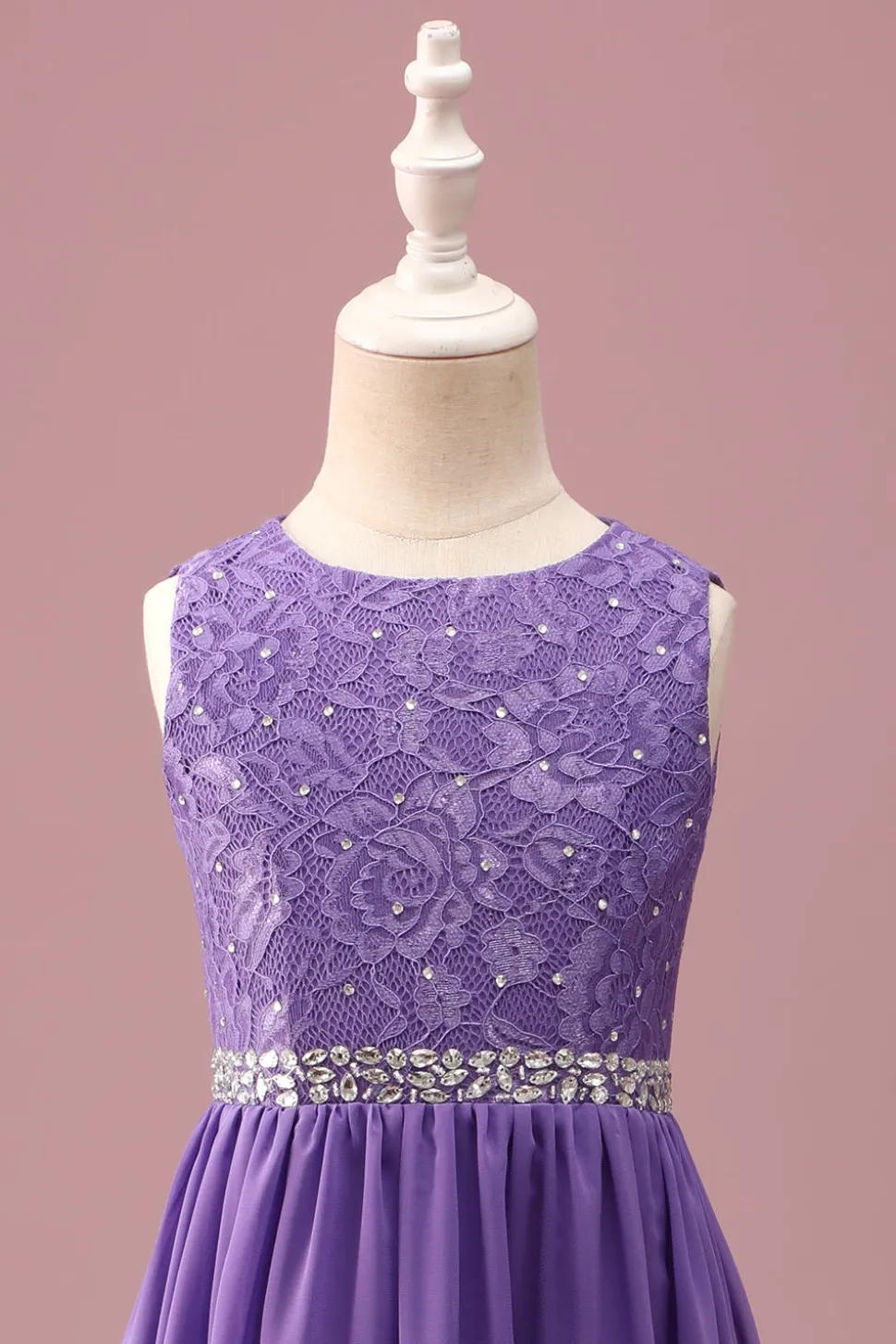 Purple Lace Uma linha de pescoço redondo curto vestido de dama de honra júnior com cinto de strass