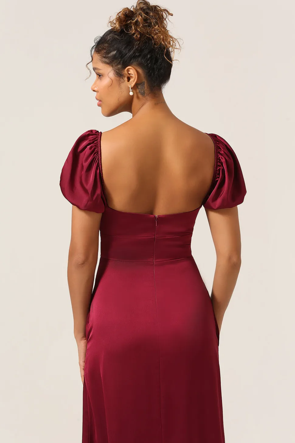 Querida Borgonha vestido de dama de honra com mangas puff