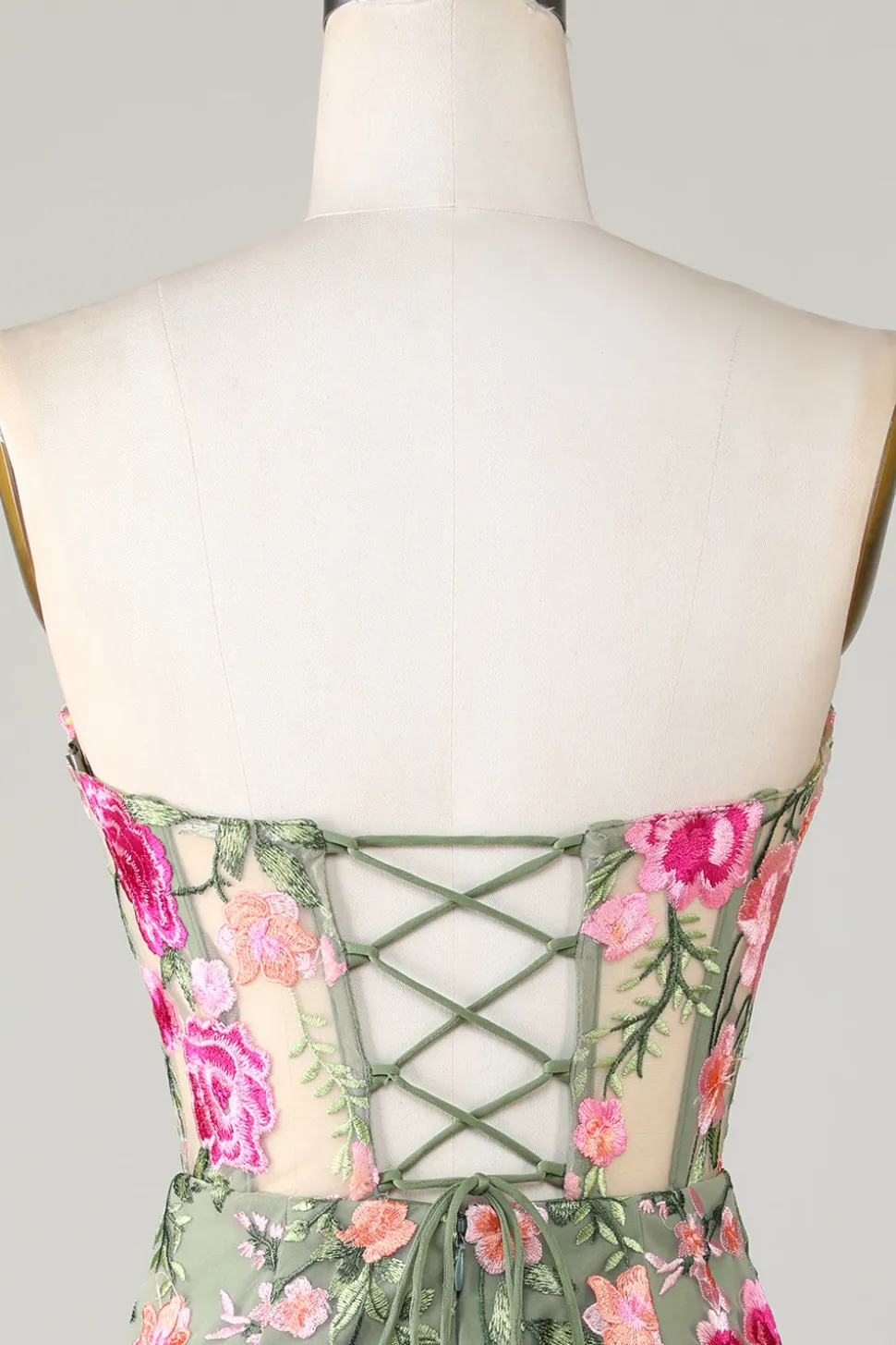Querido Vestido Preto de Cocktail Com Apliques