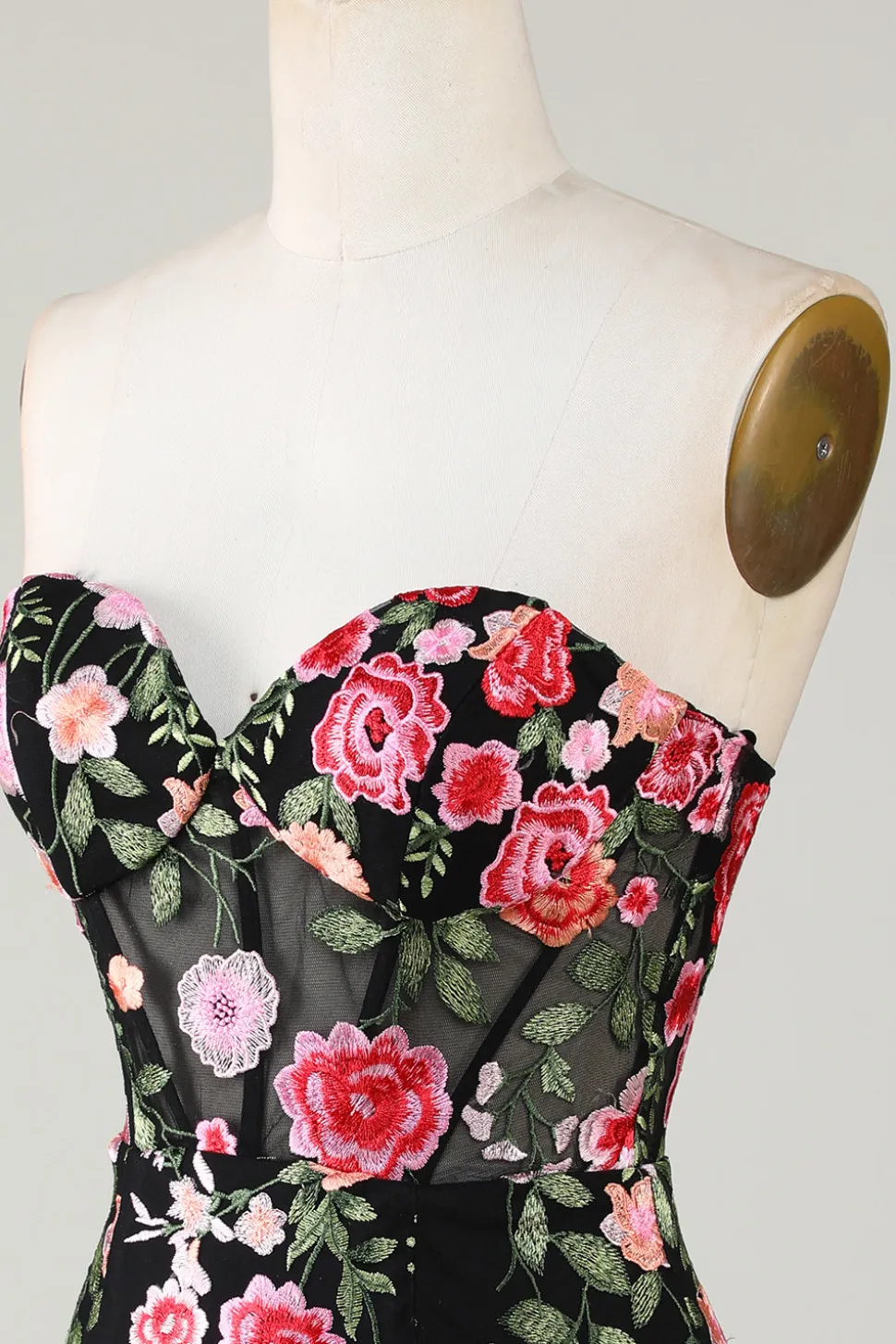 Querido Vestido Preto de Cocktail Com Apliques