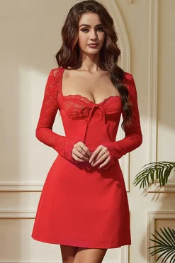 Red A-Line Renda Mangas Longas Vestido de Festa Curto