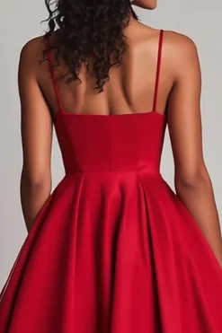 Red Satin A-Line Chá Comprimento Vestido Formal