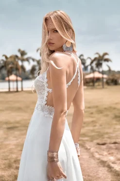 Renda Backless Esparguete Correias Boho Vestido de Noiva com Fenda