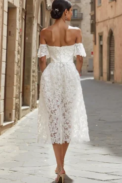 Renda de marfim fora do ombro midi vestido de noiva