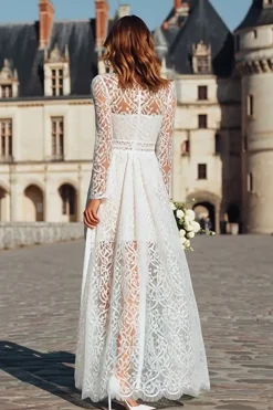 Renda de marfim pescoço alto manga longa vestido de noivado