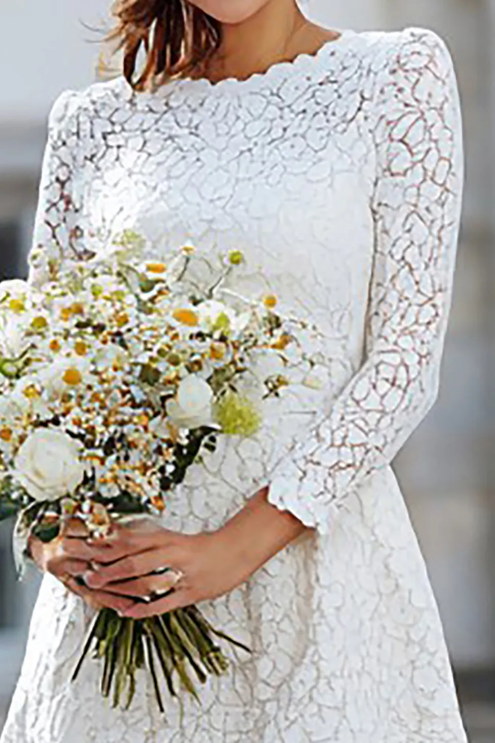 Renda de Marfim Uma Linha Vestido de Receção de Casamento Longo com Mangas Longas
