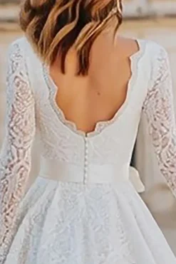 Renda Marfim V Pescoço Uma Linha Midi Vestido de Noivado com Arco