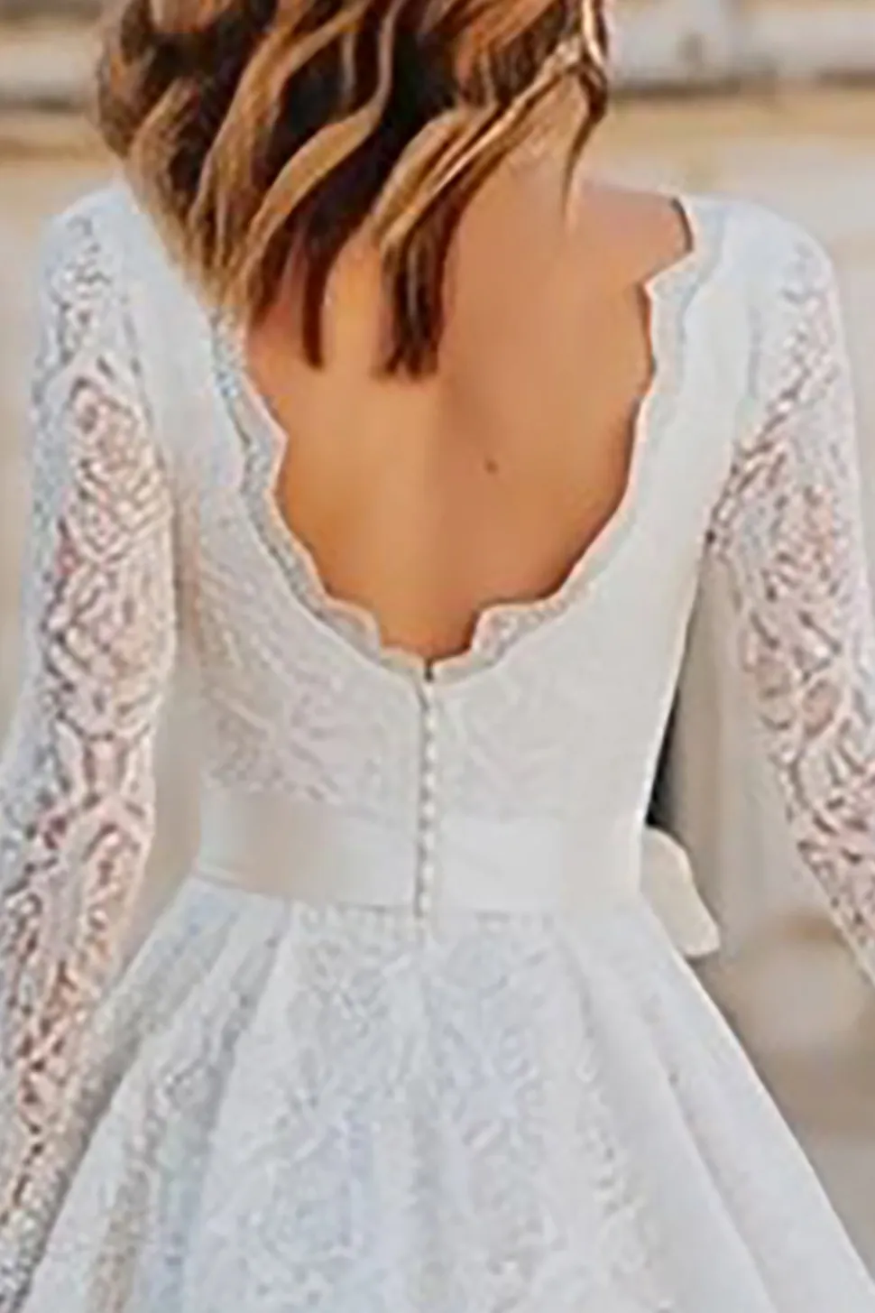Renda Marfim V Pescoço Uma Linha Midi Vestido de Noivado com Arco