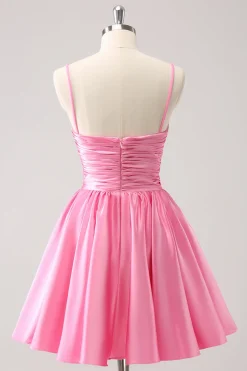 Rosa A-Line Spaghetti Straps plissado Homecoming Dress com Keyhole