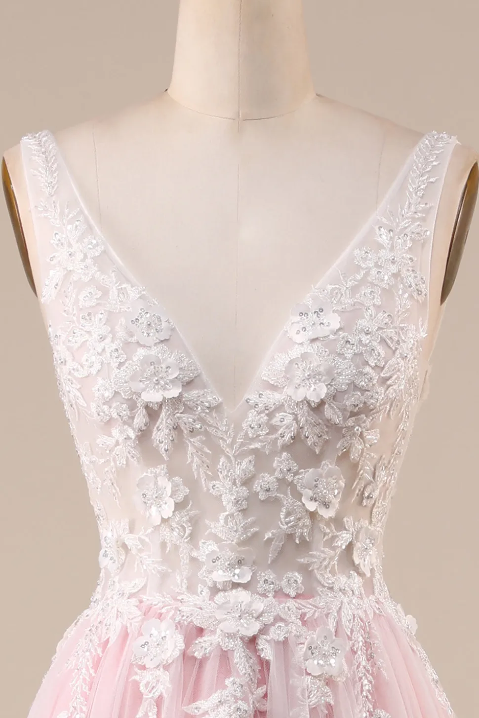 Rosa A-Line Tule Vestido de Noiva Com Apliques