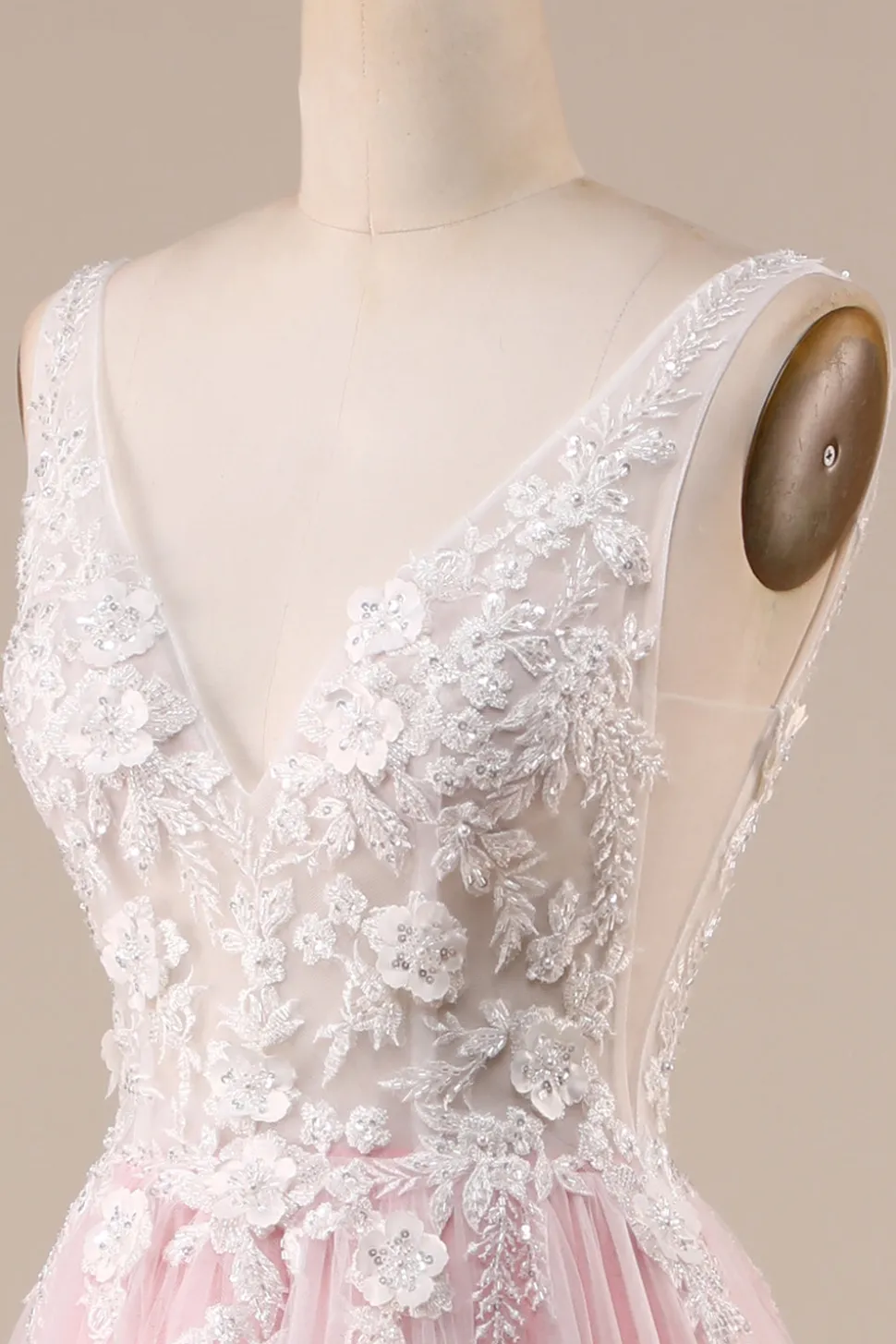 Rosa A-Line Tule Vestido de Noiva Com Apliques