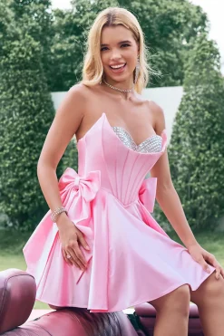 Rosa bonito uma linha sem alças espartilho frisado babado Homecoming Dress com laços