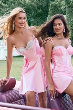 Rosa bonito uma linha sem alças espartilho frisado babado Homecoming Dress com laços