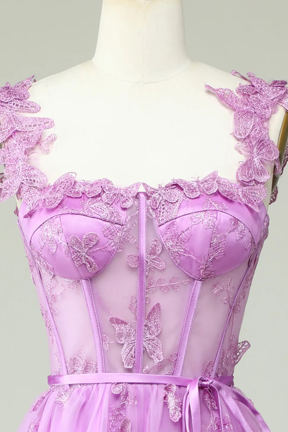 Roxo Uma Linha Borboletas Appliques Vestido de Baile