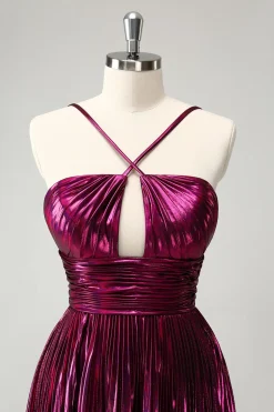 Roxo Uma linha Halter plissado vestido curto Homecoming com oco para fora