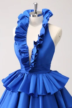 Royal Blue A-Line Halter Tiered Vestido Curto Homecoming com Folhos