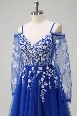 Royal Blue A-Line Ombro Frio Sequin Applique Long Prom Dress com Tule Fenda