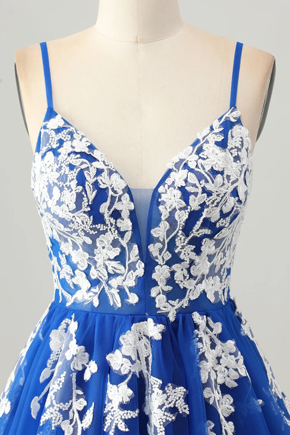 Royal Blue A-Line Spaghetti Correias Tule Vestido Curto Homecoming com Renda Up Back