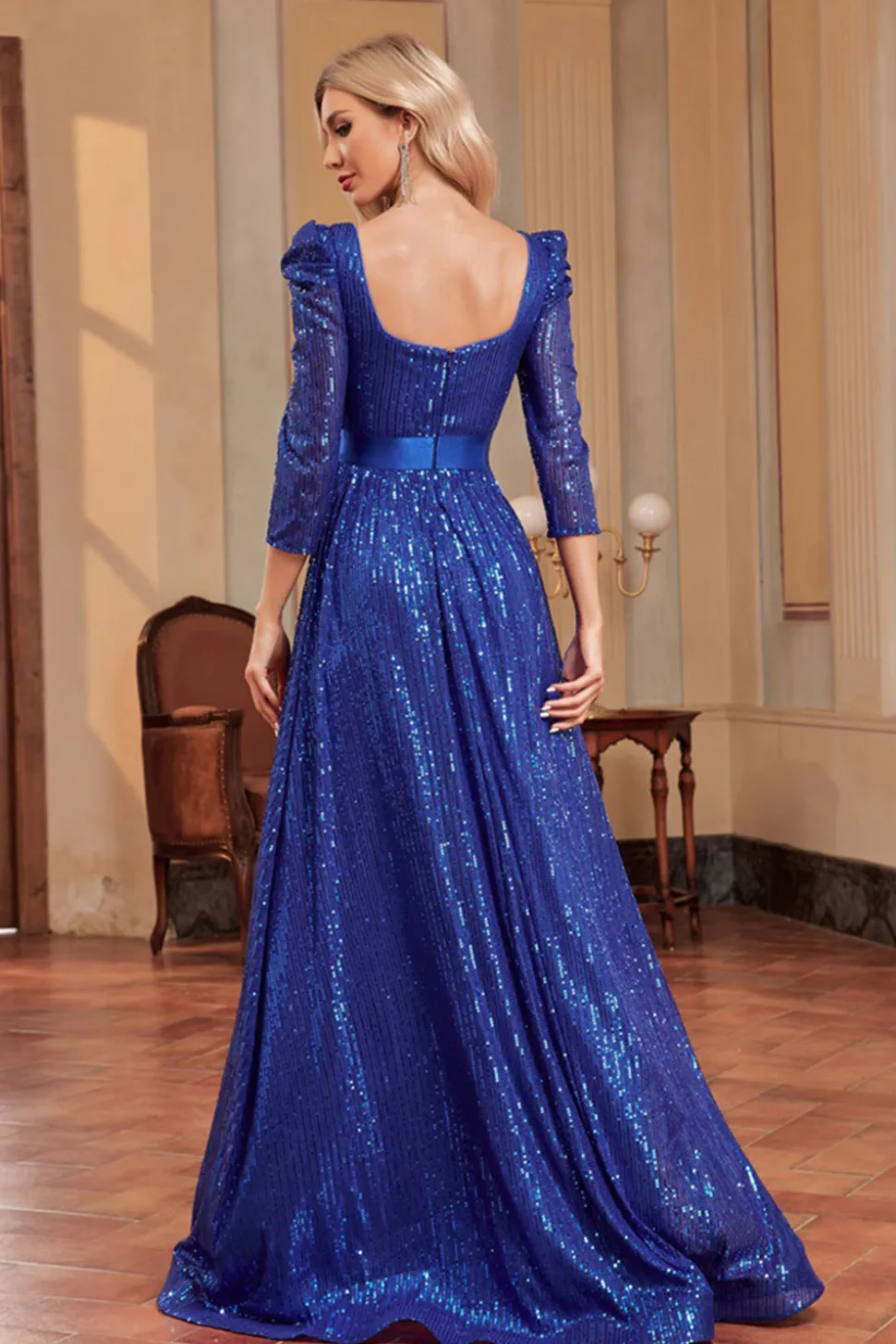 Royal Blue Uma Linha de Lantejoulas Pescoço Quadrado Longa Mãe Do Vestido Da Noiva