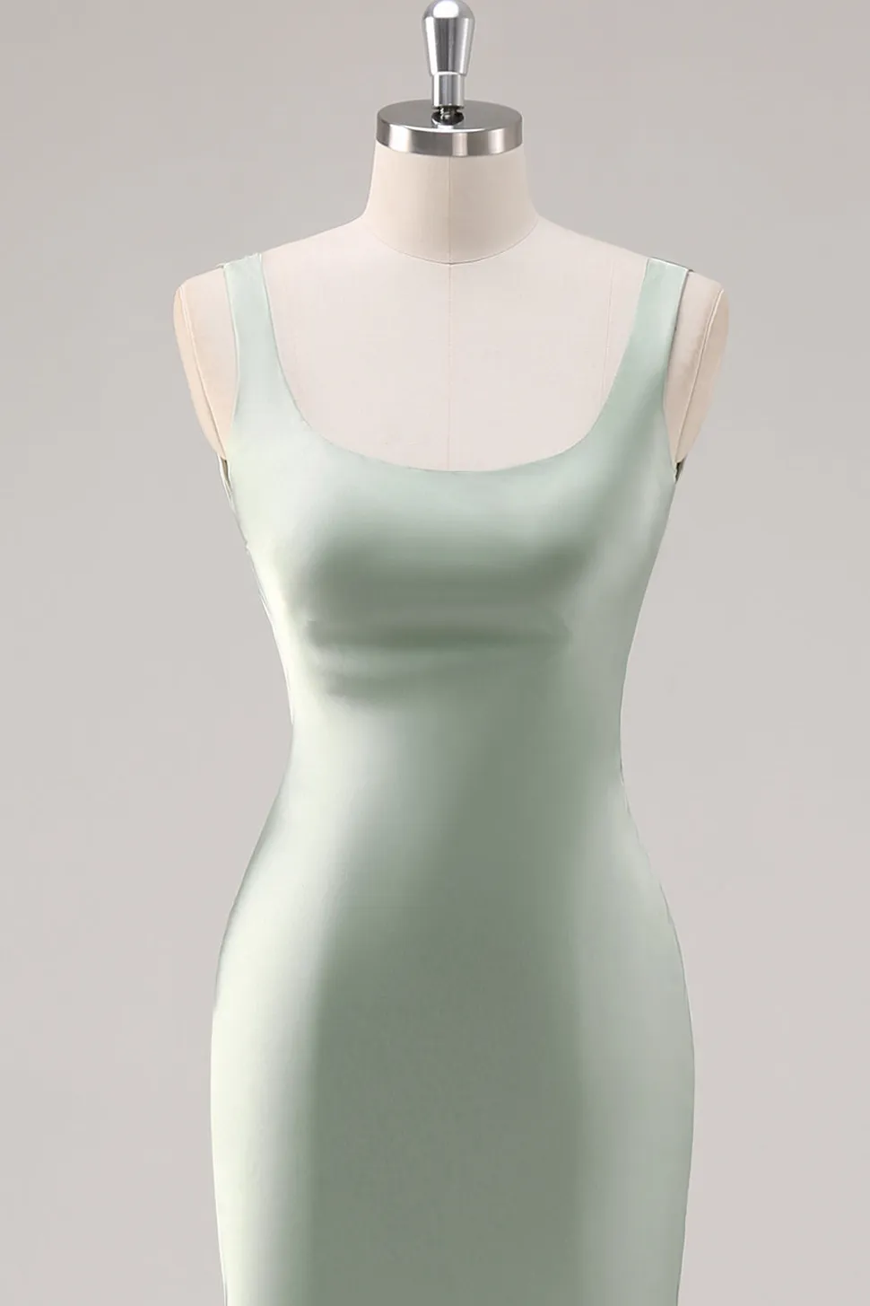 Sage Verde Cetim Scoop Sereia Vestido de dama de honra com Criss Cross Back