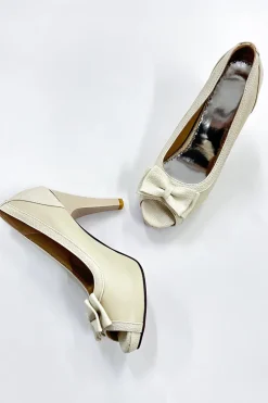 Saltos altos com Bowknot
