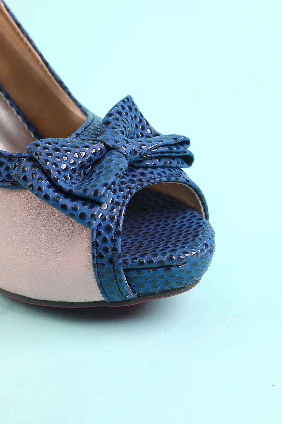 Saltos altos com Bowknot