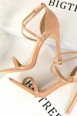 Sandálias de stiletto preto