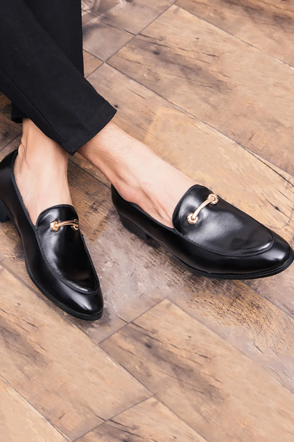 Sapatos de homens casuais de couro preto