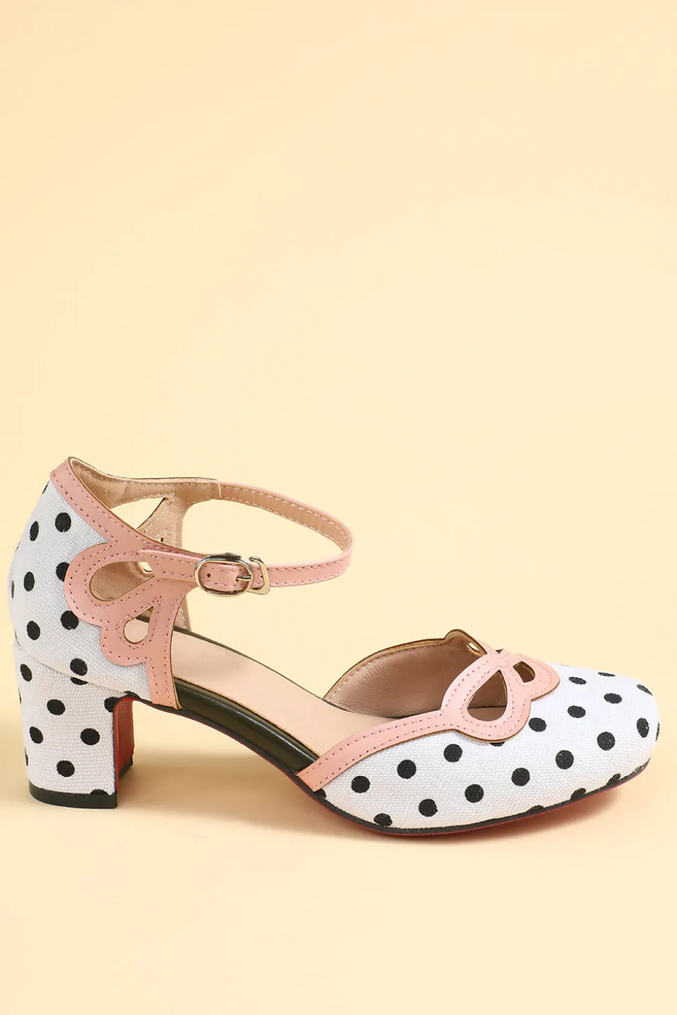 Sapatos retro pretos de pontos