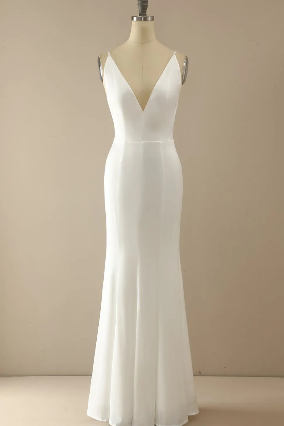 Sereia Azul V Long Neck Prom Dress