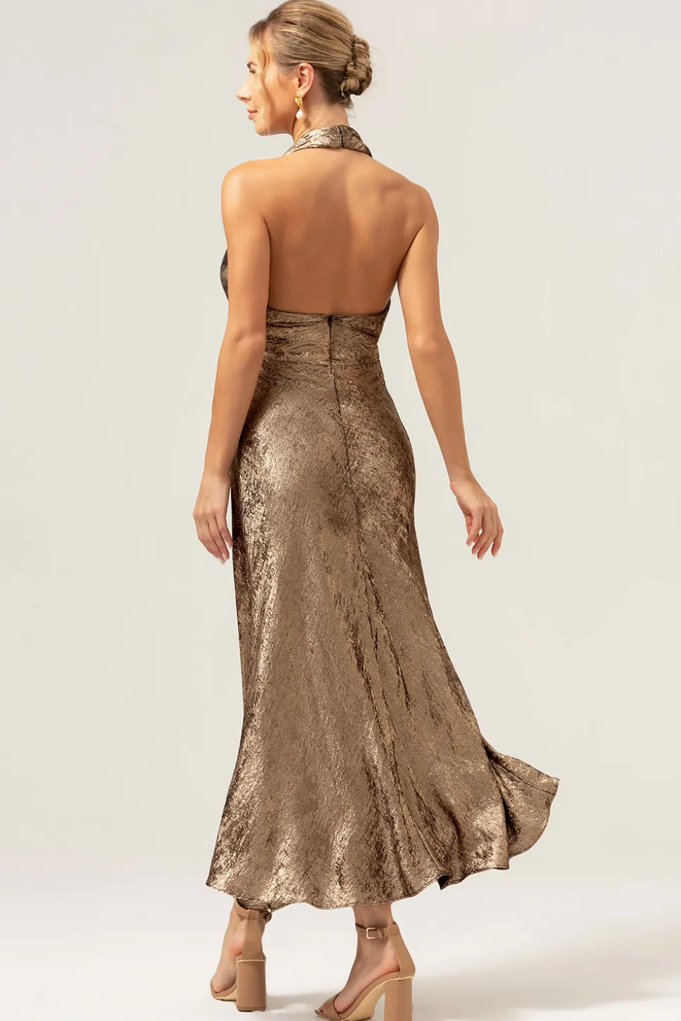 Sereia Dourada Halter Neck Backless Tea Length Vestido Madrinha