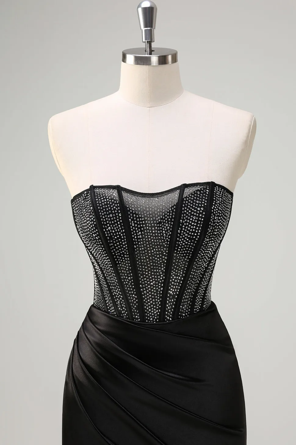 Sereia Preta Strapless Ruched Cetim Corset Long Prom Dress with Beading